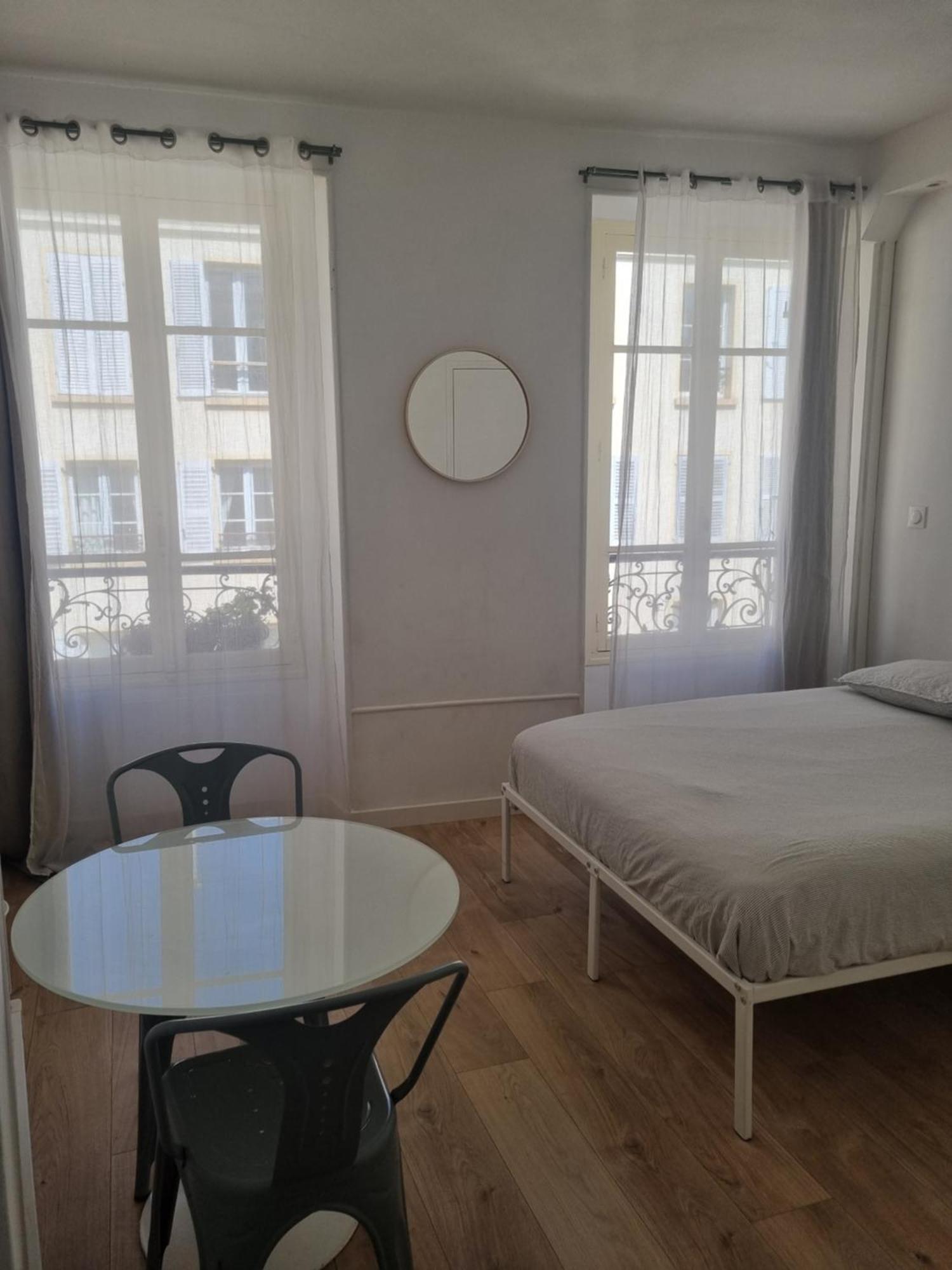 Privée - Vue Tour Eiffel 4* Parigi