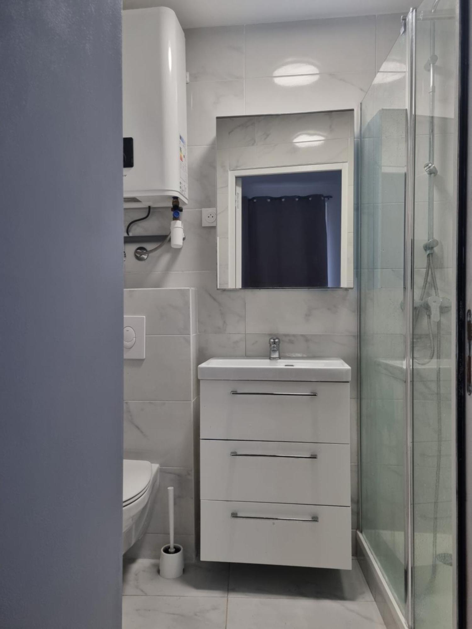 Bed & Breakfast Privee - Vue Tour Eiffel 4*